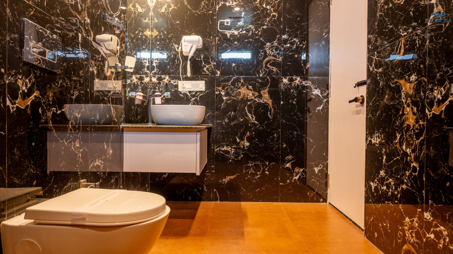 Bathroom 5, Hotel Atlanta - A Seaview Hotel, South Andaman