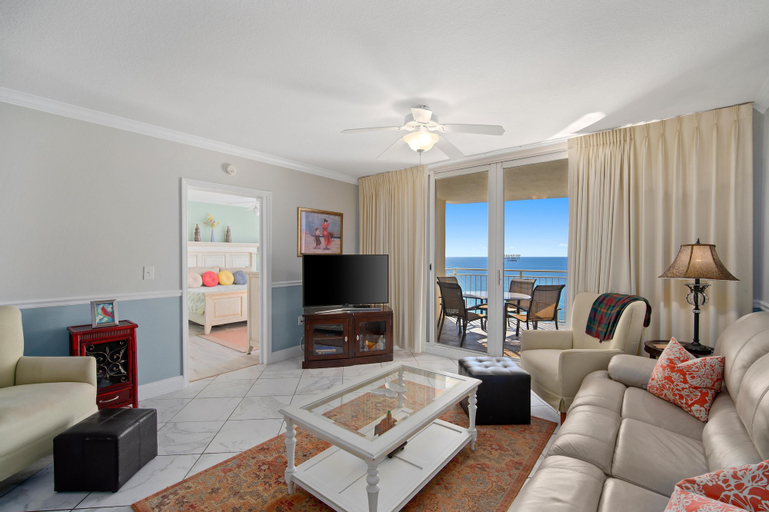 Others 4, Emerald Beach 2325, Bay