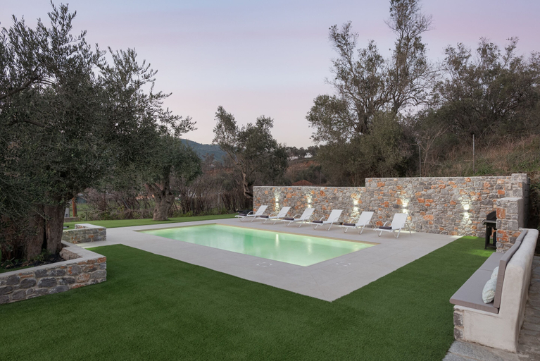 Sport & Beauty 3, Nature Retreat Skiathos Villa, Thessaly