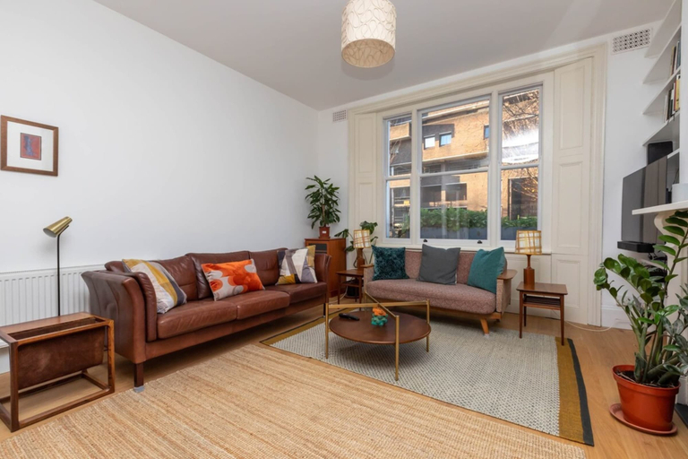 Others 5, Spacious 2BD Flat By Regents Park & Camden Town!, London