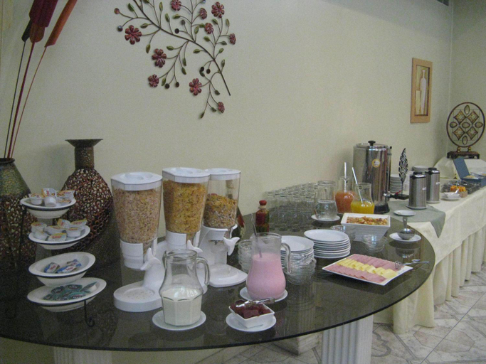 Food & Drinks 5, Altezza Apart Suites, Capital