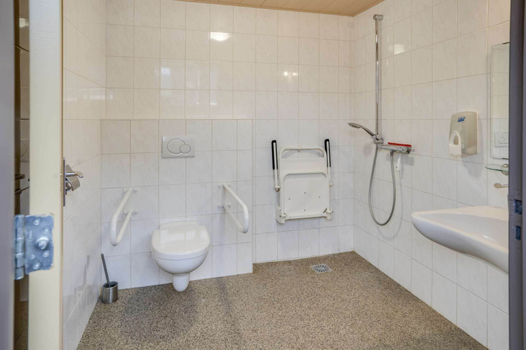 Bathroom 3, Lamperse hei, Sint Anthonis