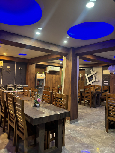 Food & Drinks 4, Hotel Bay Walk, South Andaman
