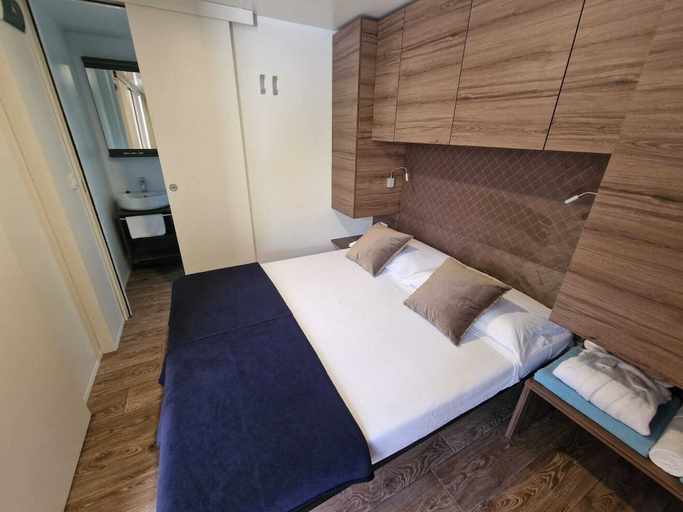 Bedroom 2, Camping Jezera Lovišća, Tisno