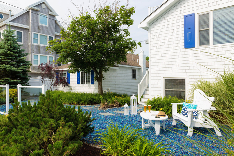 Exterior & Views 2, Blue - Inn on The Beach, Essex