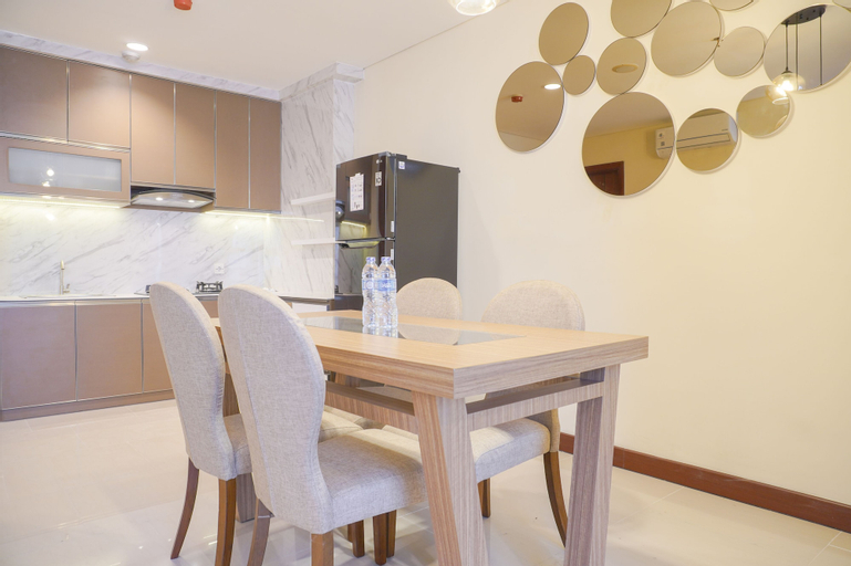 Dining Room 8
