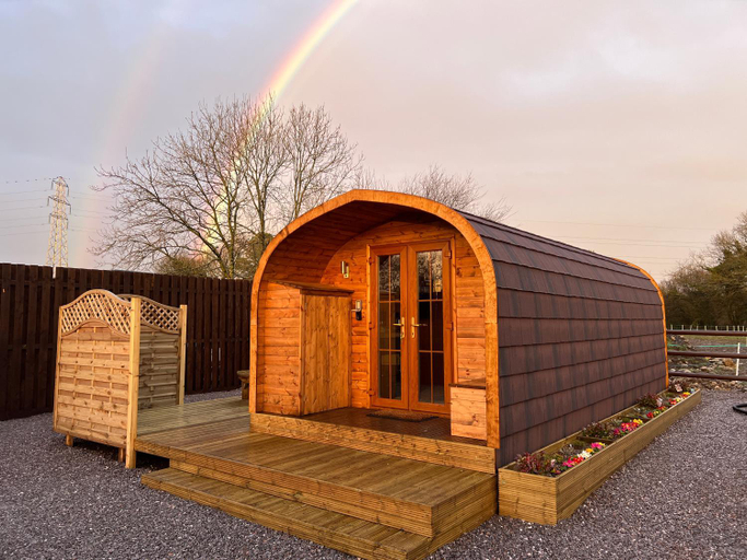 Others 2, Bryn Glamping, Bridgend