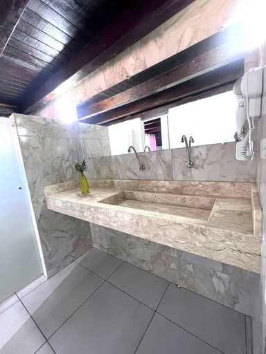 Bathroom 4, Pousada Tropicália, Porto Seguro