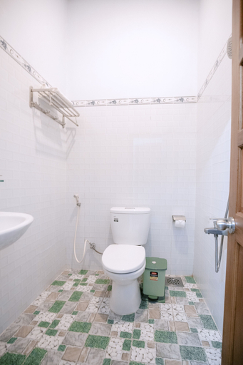 Bathroom 3, Dai Duong Lagi Homestay & Coffee, La Gi