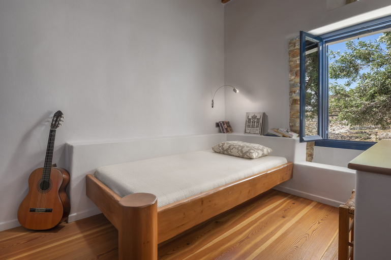 Bedroom 3, Peftasteri Villa, South Aegean