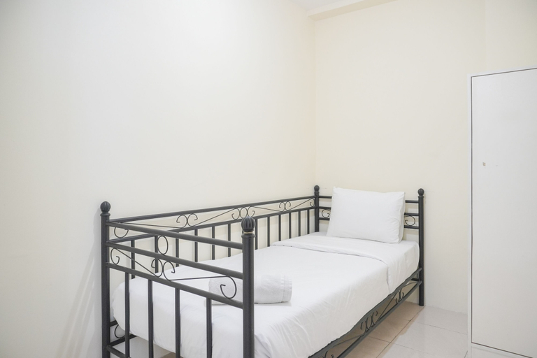 Bedroom 3, Homey And Comfortable 2Br Tifolia Apartment, East Jakarta