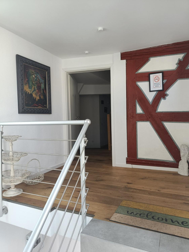 Others 5, Apartments & moblierte Zimmer in Kahl am Main, Self-Check-In, W-Lan, Kuchenzeile fur Selbstversorgun, Aschaffenburg
