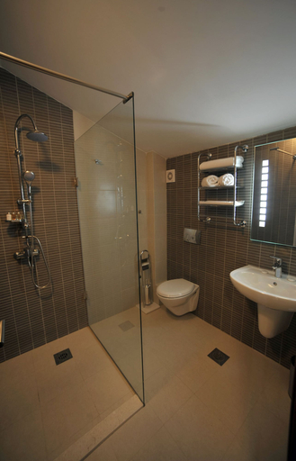 Bathroom 3, Hotel M