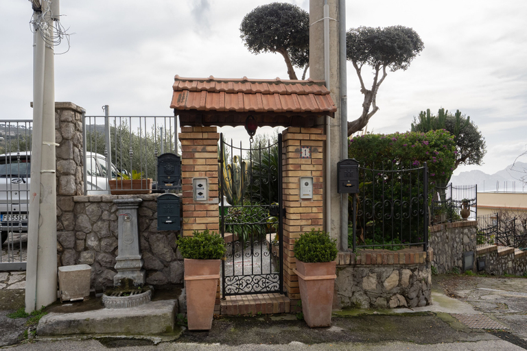Exterior & Views 2, Villa Lotos, Napoli