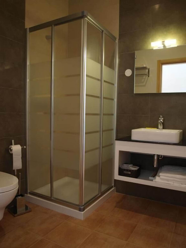 Bathroom 4, Herdade dos Montes Bastos, Ourique