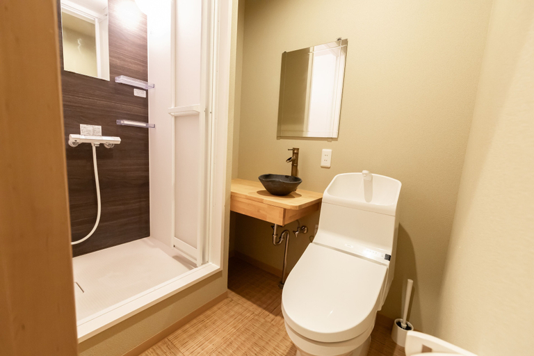 Bathroom 4, Uzushio - Self Check-In Only, Osaka