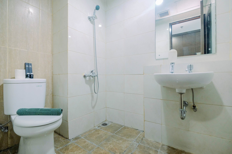 Bathroom 3, Modern And Comfy Studio Apartment Grand Dhika City, Bekasi
