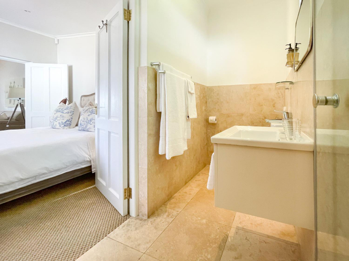Bedroom 3, Petit Ermitage, Cape Winelands