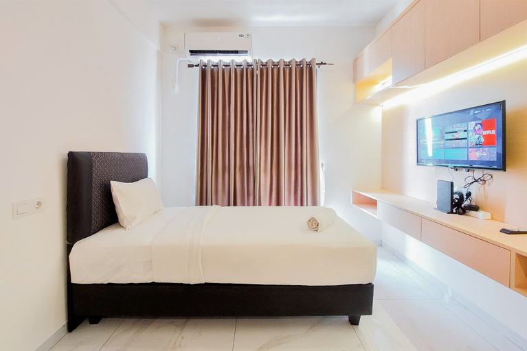 Bedroom 3, Relaxing Studio At Sky House Alam Sutera Apartment, Tangerang