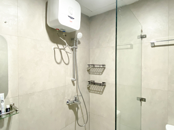 Bathroom 5, Modern Classic Studio At Pollux Chadstone Apartment, Cikarang