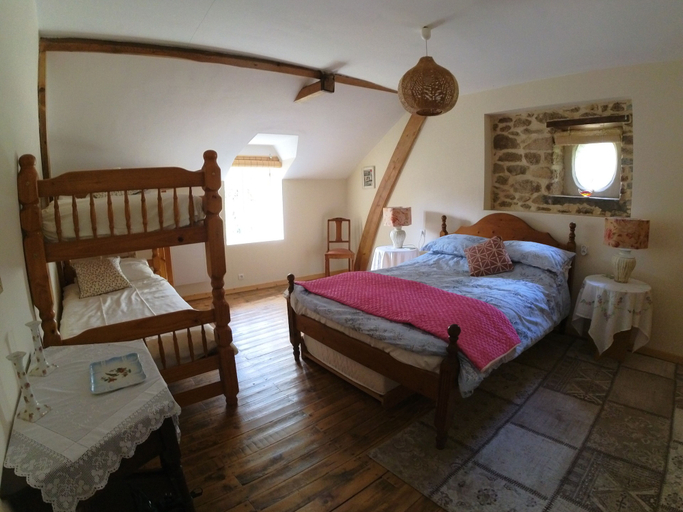 Bedroom 3, Vue Du Vallon, Haute-Vienne