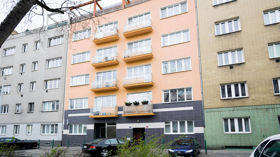 Exterior & Views, School Apartment by metro stop Vyšehrad, Praha 2