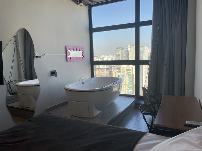 Bathroom 7