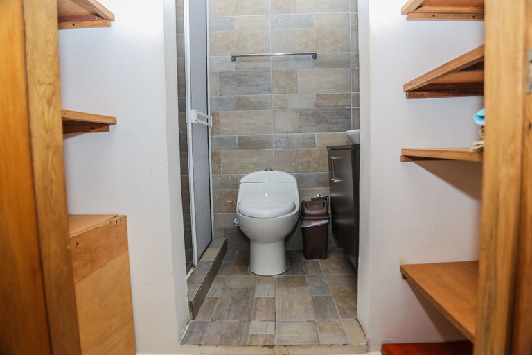 Bathroom 4, Atardecer by Olamar Living, Tolú