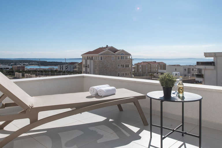 Others 5, Lux apartments, Novalja