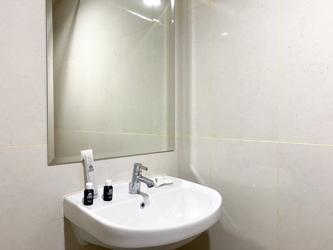 Bedroom 2, Good Choice Studio Gateway Park Lrt City Bekasi Apartment, Bekasi