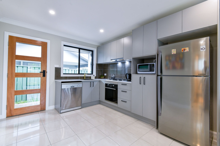 Others 5, Royal Lake Guest House, Wyong - North-East