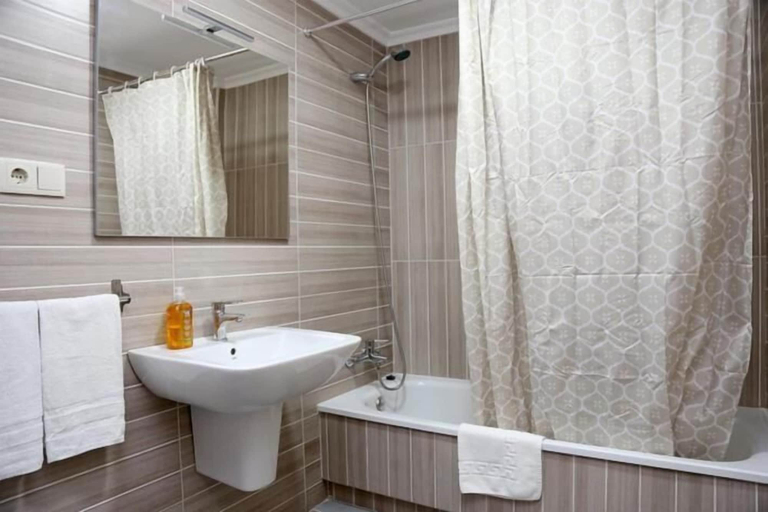 Bathroom, Alojamiento Caldas de Reis - Pensión, Pontevedra
