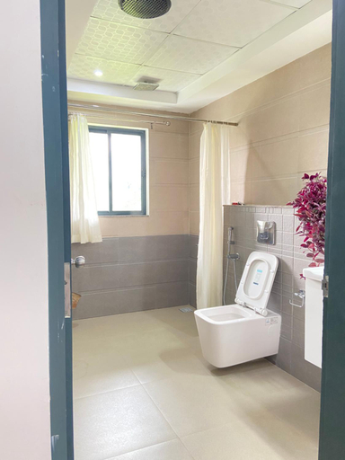 Bathroom 2, MannoorFarms: mountain view rooms, Idukki