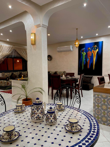 Food & Drinks 4, Stay In Fez, Fès