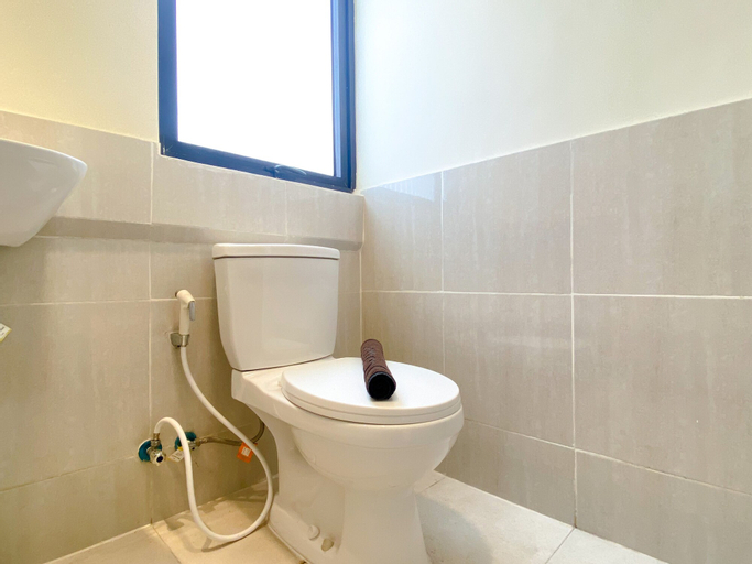 Bedroom 3, Cozy Living And Modern Look 2Br At Meikarta Apartment, Cikarang