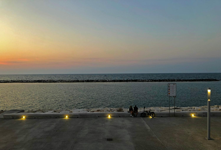 Others 5, Sunny Beach Bari, Bari