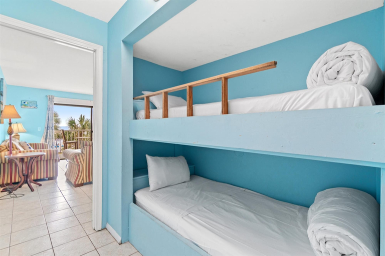 Bedroom 2, The Summit 306, Bay