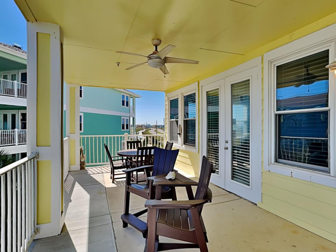 Others 5, Pointe West 203 - Shore 2 Please, Galveston