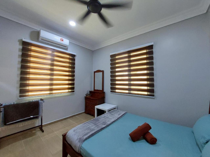 Bedroom 2, NurHumaira Homestay, Langkawi