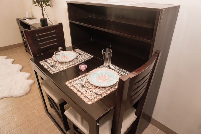 Dining Room 9