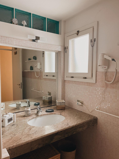 Bathroom, Doña Flor, Lecce
