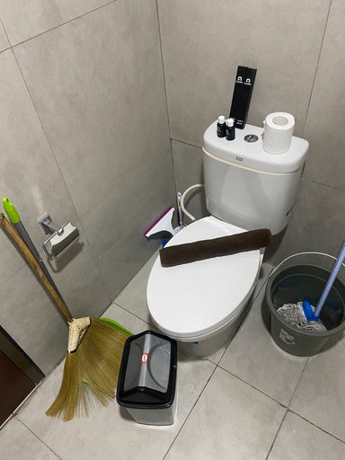 Bathroom 3, Homey Living Studio At Pollux Chadstone Apartment, Cikarang