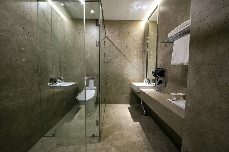 Bathroom 3, EPOCHE HOTEL, Jinju