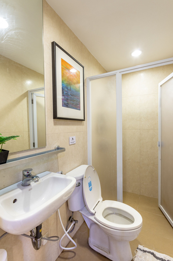 Bathroom 5, Baybayin Hostel and Co-Live, Pasay City