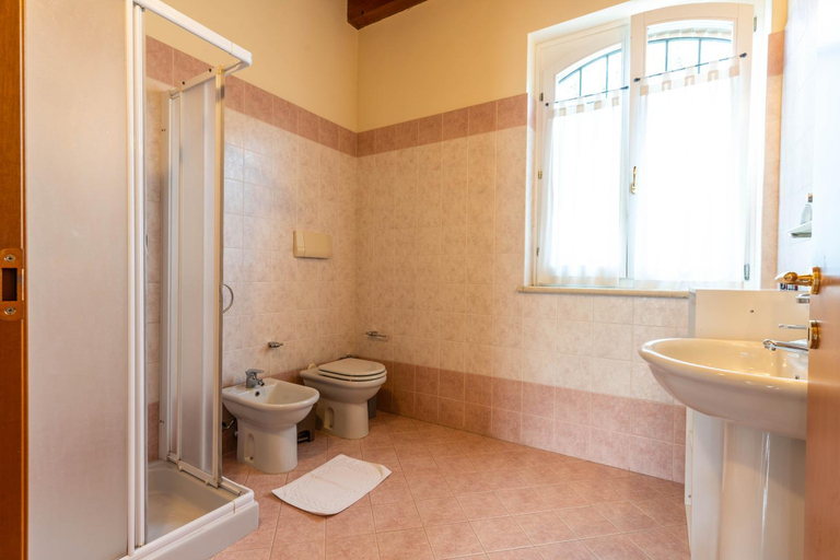 Bathroom 4, Agriturismo Corte Salandini, Mantua