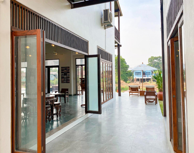The Bank River House Ayutthaya, Phak Hai