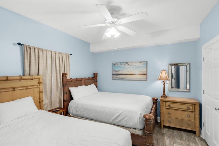 Bedroom 3, Twin Palms 402, Bay