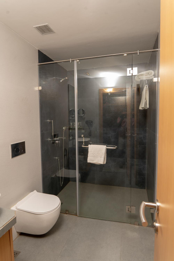 Bathroom 5, U Rivergate Resort & Spa, Karjat, Raigarh