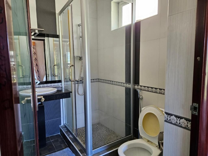 Bathroom, Ushpav Villa