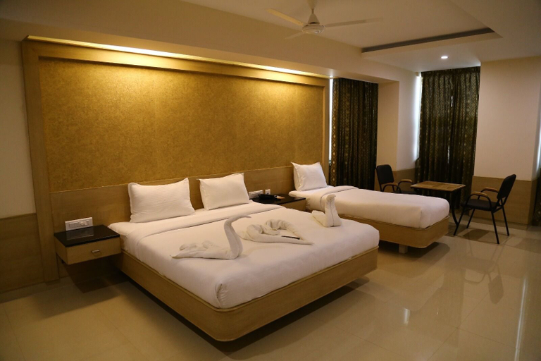 Bedroom 3, Hotel Varshan International, Erode